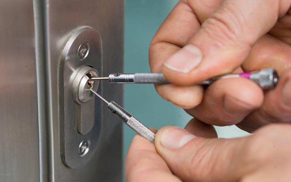 qualité serrure porte blindée Paris 8